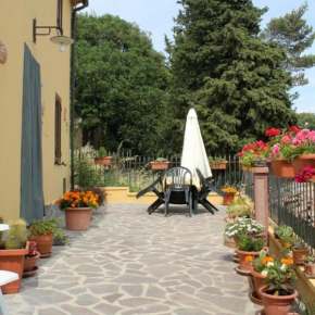 Гостиница Casa Vacanze in Borgo  Монтеверди Мариттимо